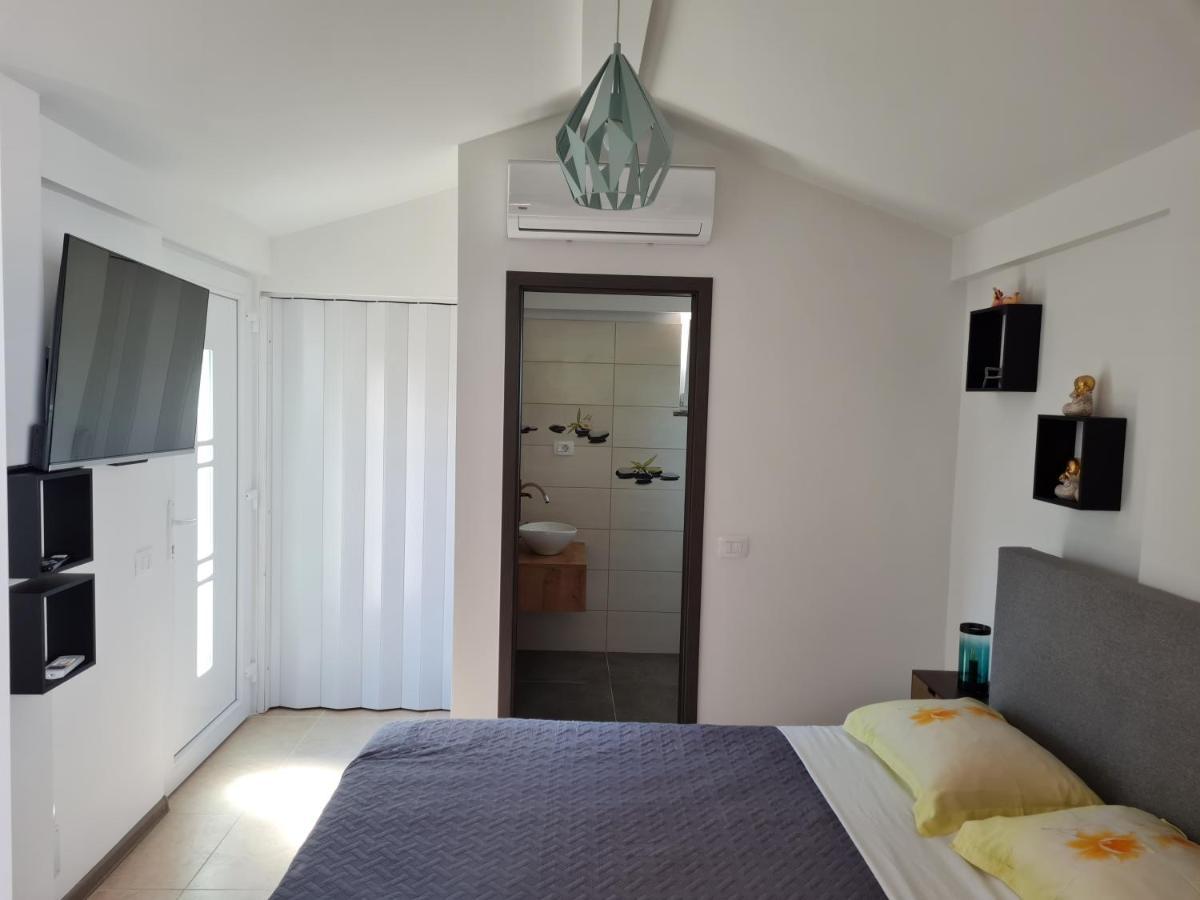 Rooms Ancora Savudrija Buitenkant foto
